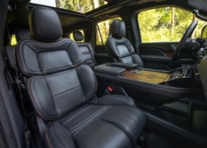2022 Lincoln Navigator Black Label Invitation interior